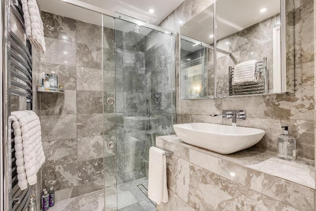 Prestige Belgravia Royal Mansion * Londen
