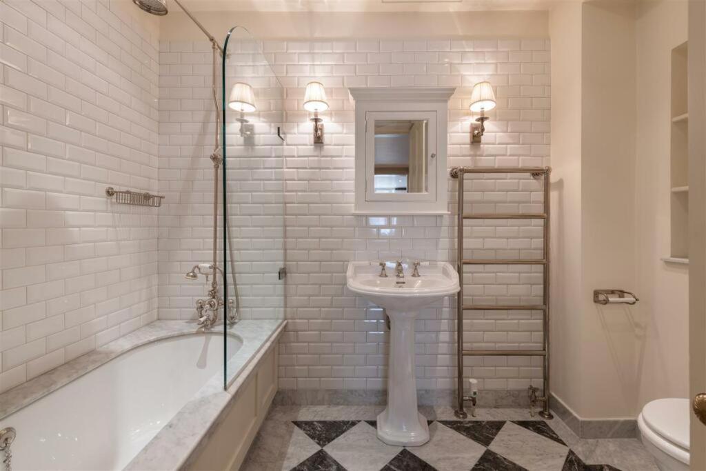 Casa de Férias Prestige Belgravia Royal Mansion Londres